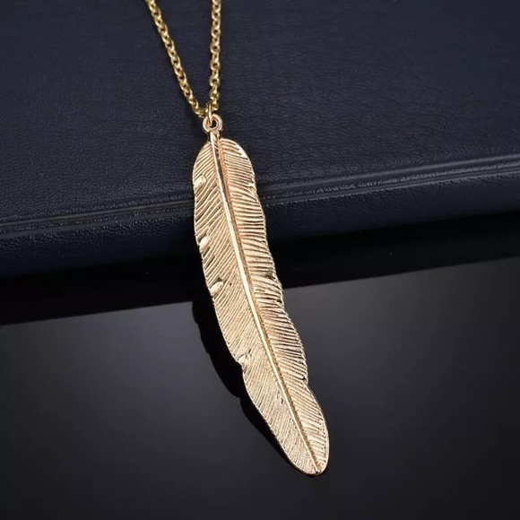 NEW!💙💎LONG💛GOLDEN💛FEATHER💛NECKLACE💎💙PRETTY! - Picture 7 of 8